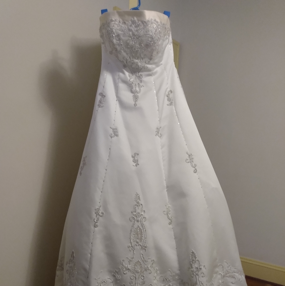 Wedding dress